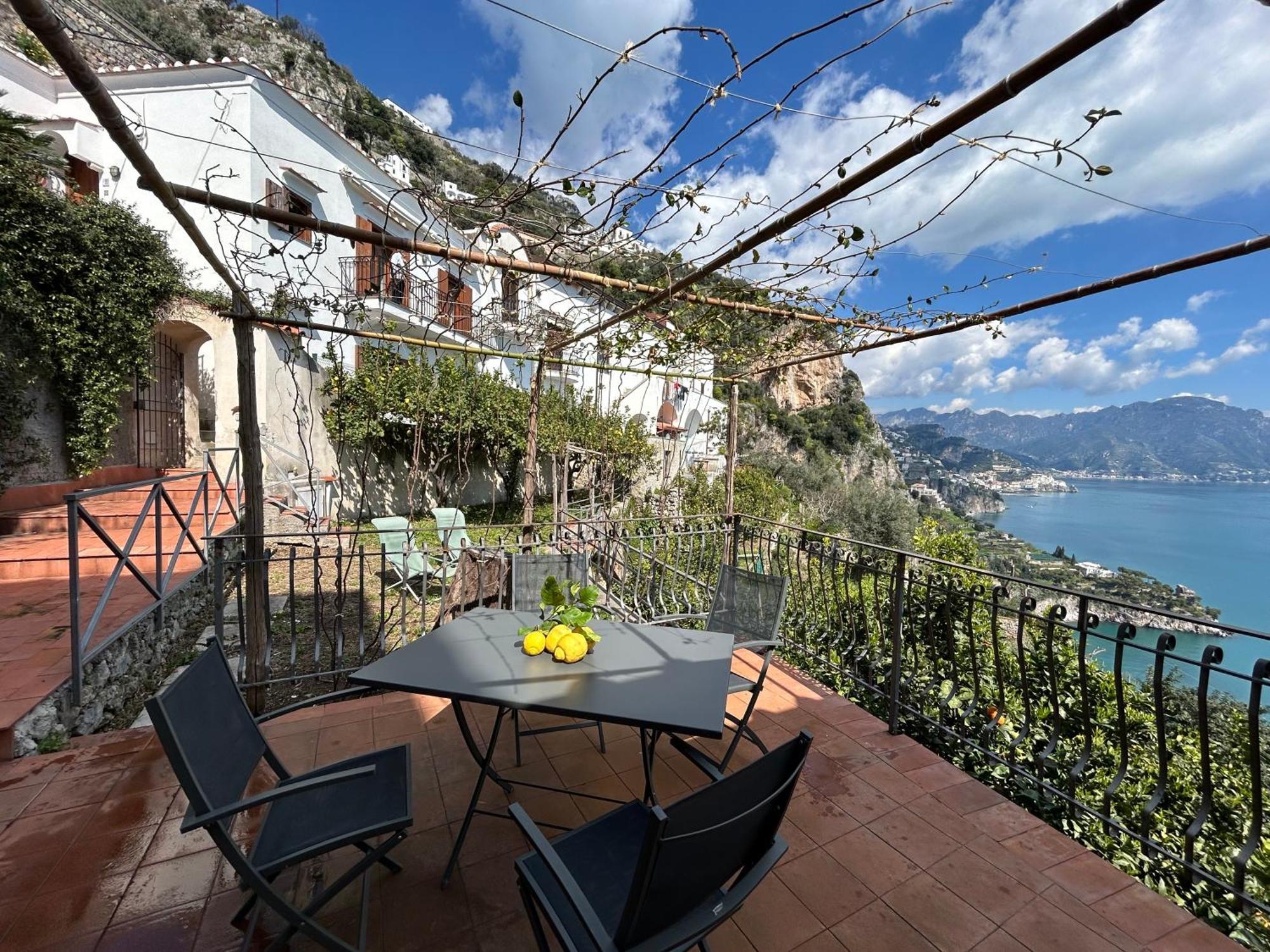 Amalfi 51 Con Vista Mare, Giardino E Terrazze Villa Conca dei Marini Exterior photo